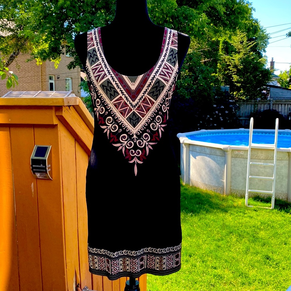 NWOT La Chateau MIDI Dress!